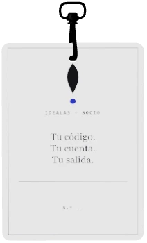 Credencial de socio de Idealas colgada de una cinta. Dice «Idealas · Socio. Tu código. Tu cuenta. Tu salida.» y deja el número en blanco.